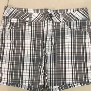 Grey Plaid shorts